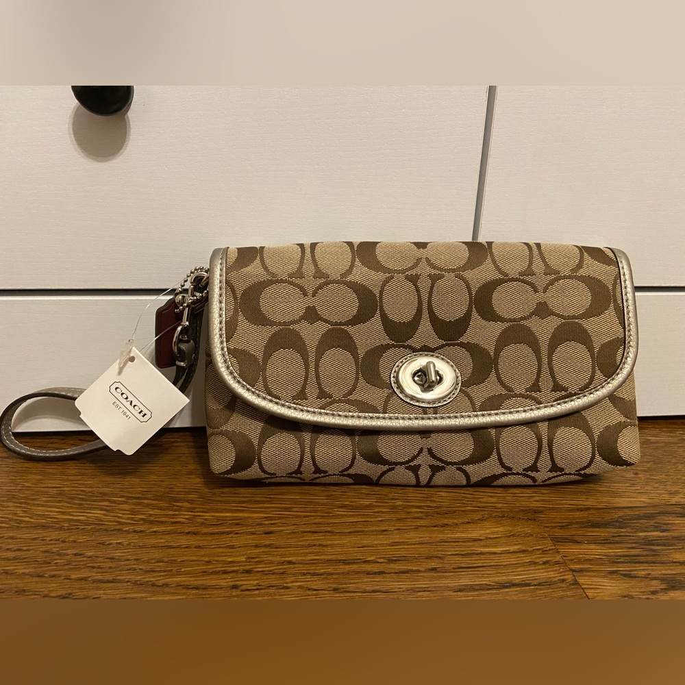 NWT Coach monogram wristlet